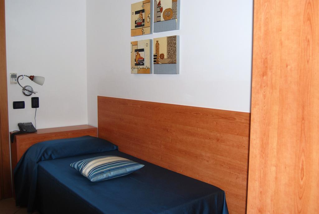 Telma Hotel Terracina Dış mekan fotoğraf